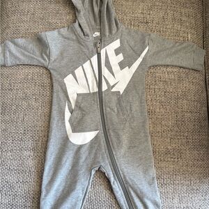 Brand New Nike One Piece - 9month
